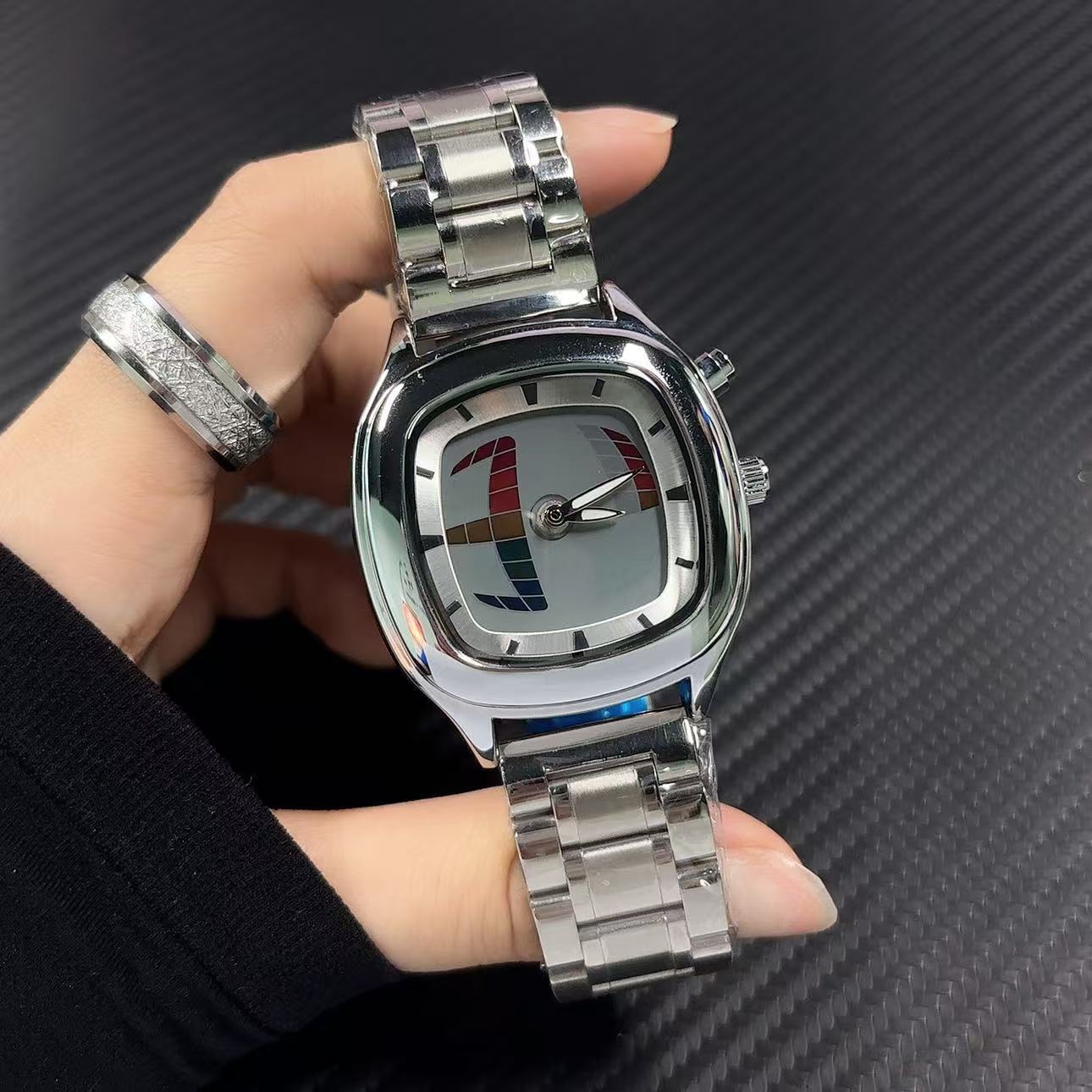 ساعة يد رجالية بتصميم كلاسيكي  - مراجعة Vintage Collectible Watches وسعره