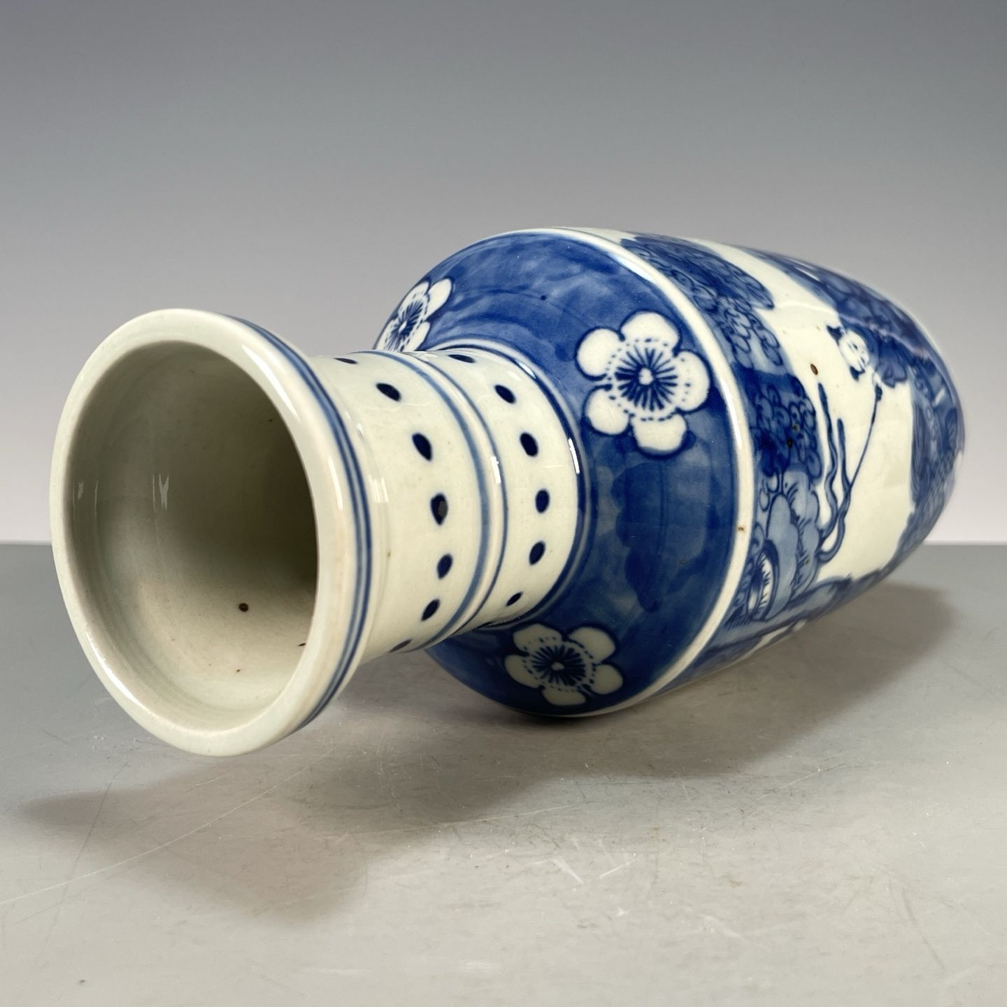 مزهرية روليو من الخزف الأزرق و - مراجعة Vintage Collectible Pottery وسعره