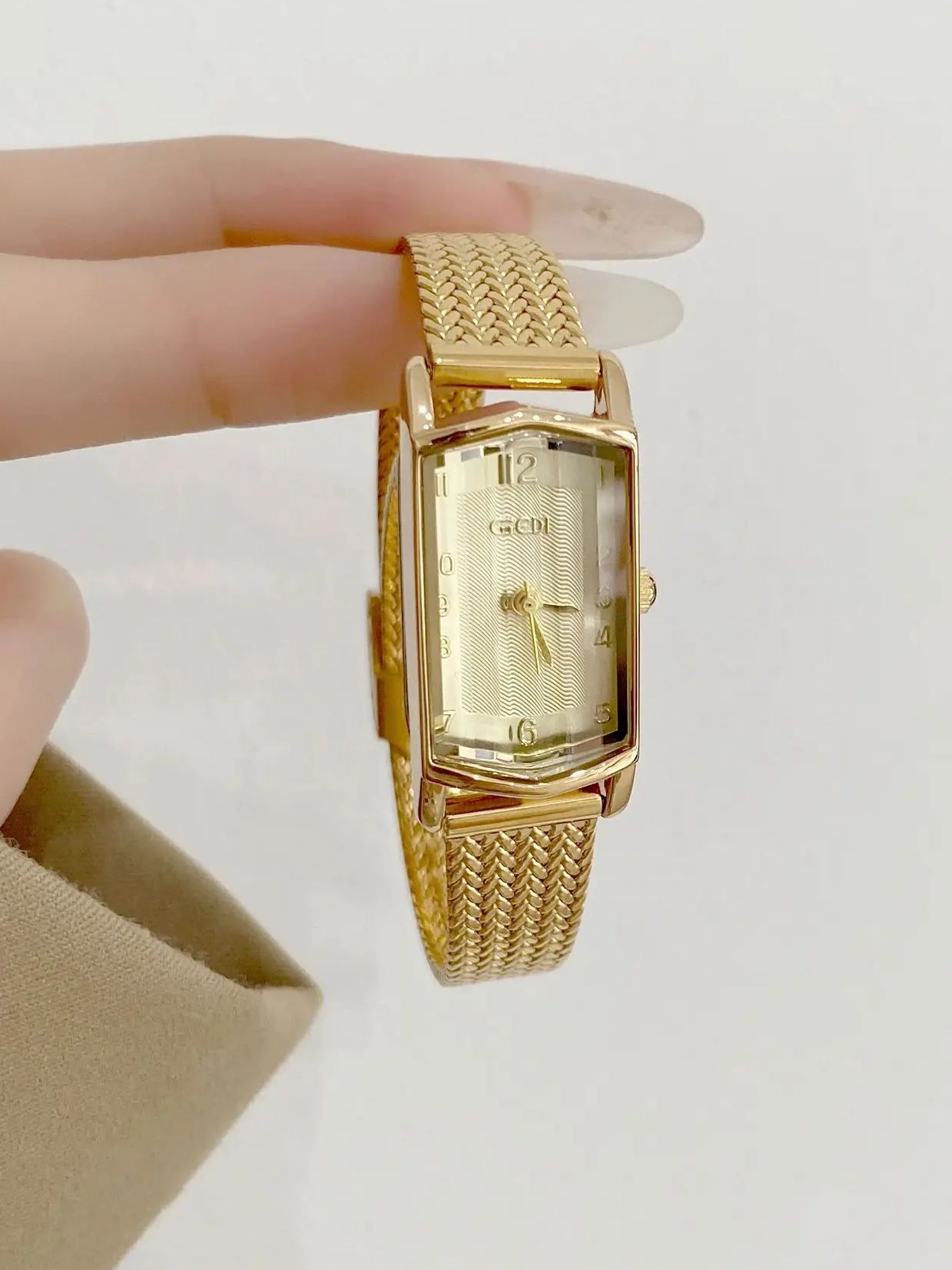مجموعة ساعات نسائية ذهبية عتيق - مراجعة Vintage Collectible Watches وسعره