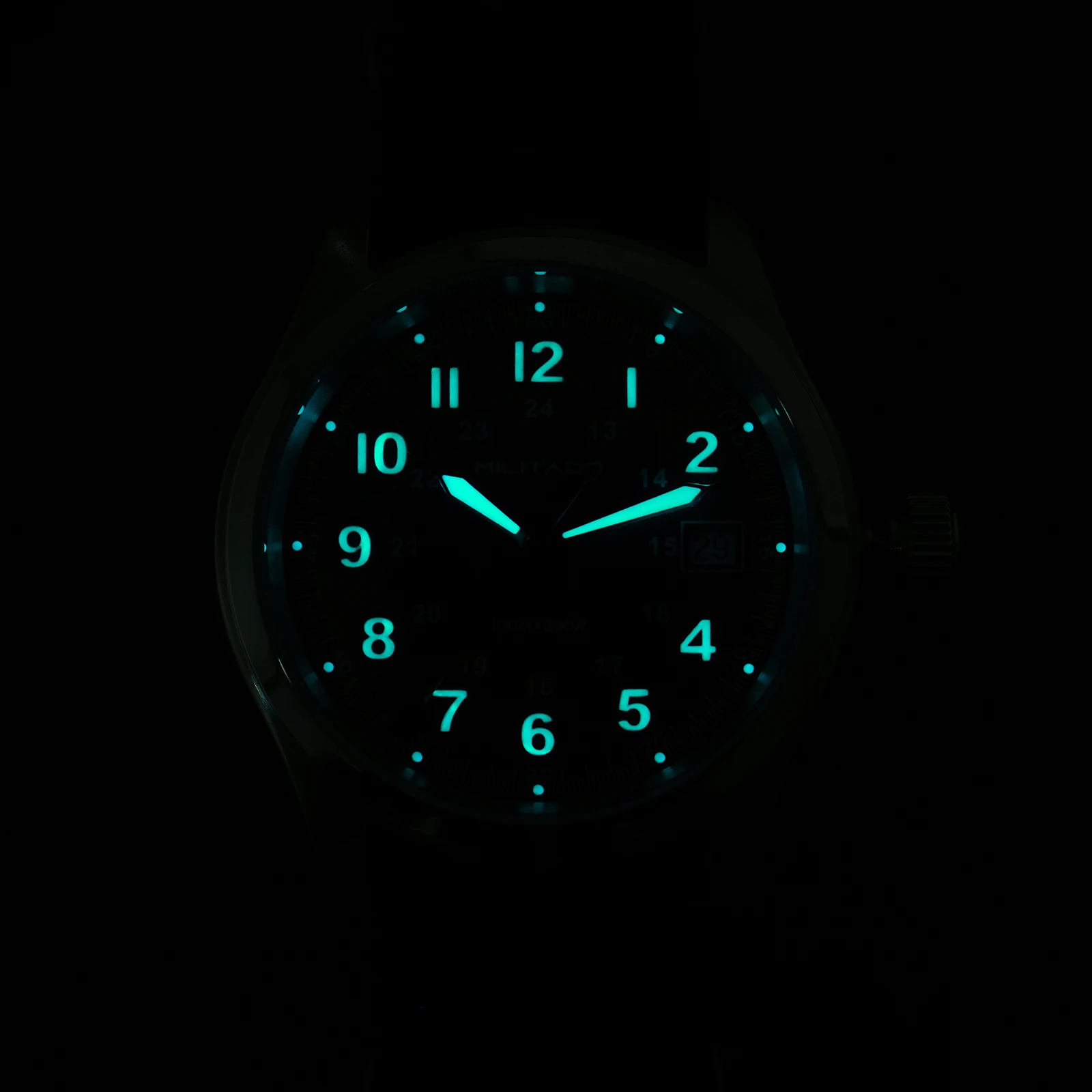 Militado ML08 خمر ساعة كوارتز  - مراجعة Vintage Watch Crystal وسعره